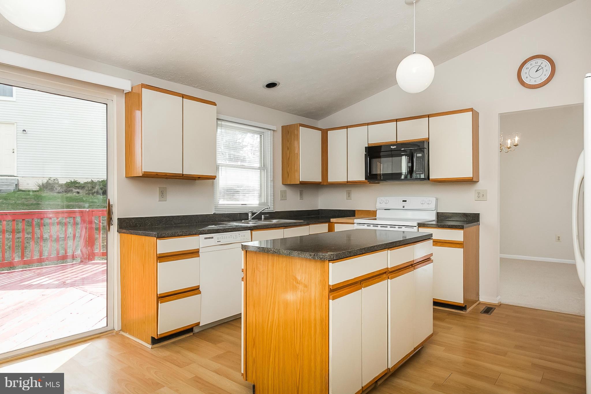 3049 Memory Lane Silver Spring, MD 20904 - Photo 10 of 30 Kitchen