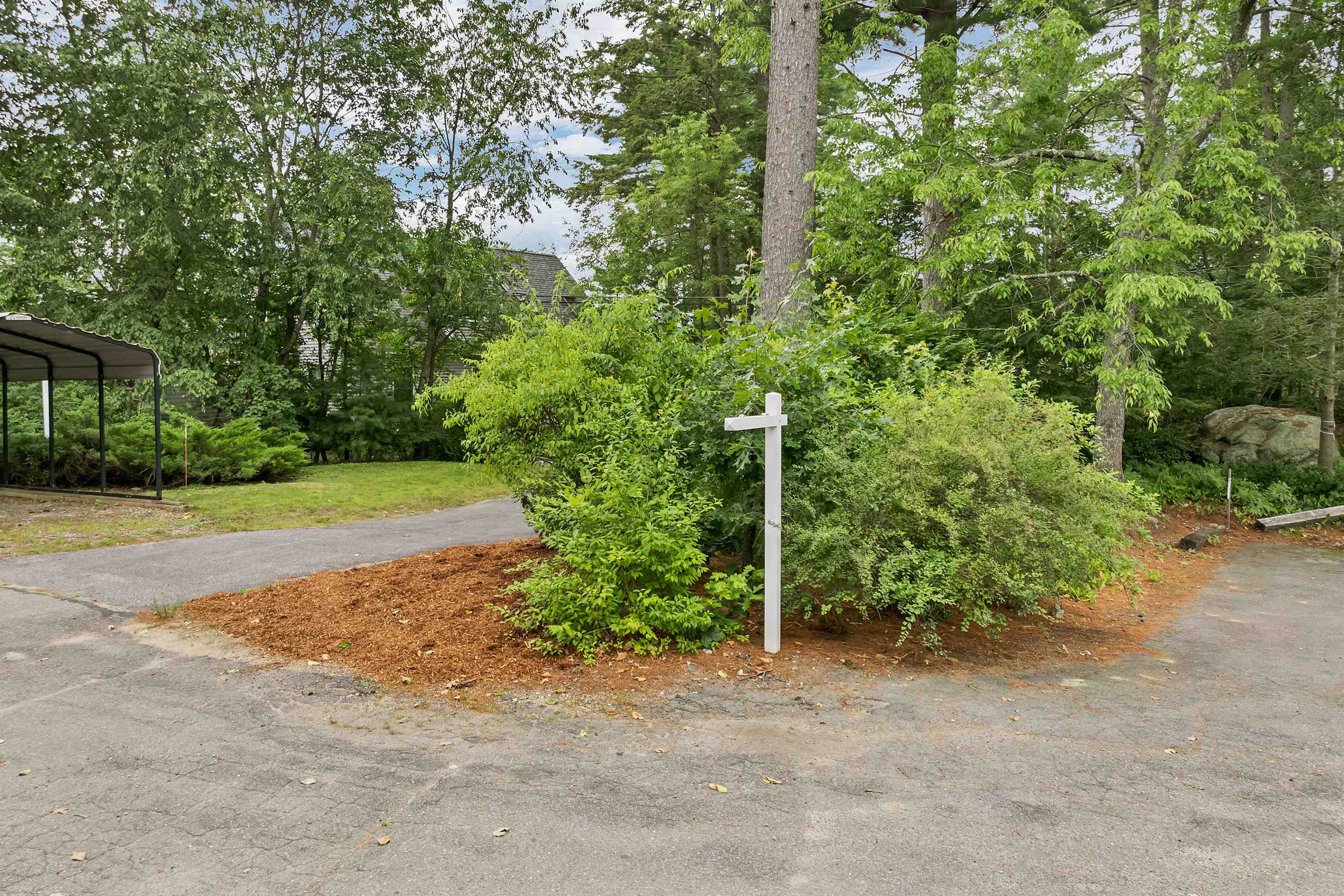 9 Valcat Lane Atkinson, NH 03811 - Photo 37 of 39
