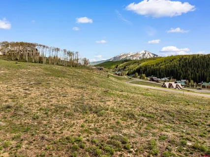 $450,000 | 286 Meadow Drive, Crested Butte, CO 81224