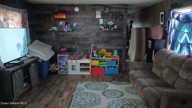 $165,000 | 511 Eagle Lane, Tensed, ID 83870