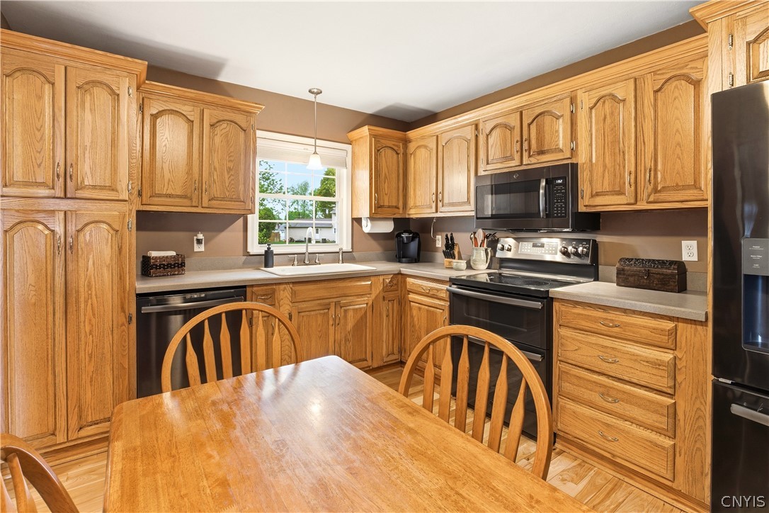 1703 Lincoln Lane Rome, NY 13440 - Photo 14 of 33