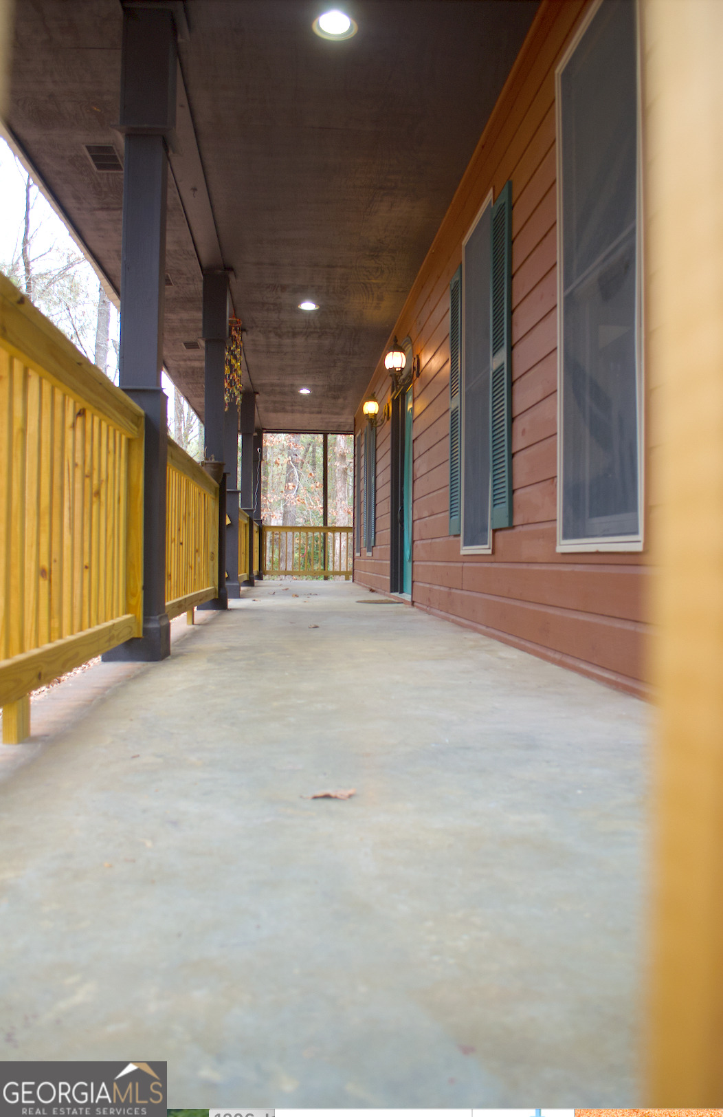 1206 Jasmine Road Dublin, GA 31021 - Photo 3 of 33 a view of an empty room with a window
