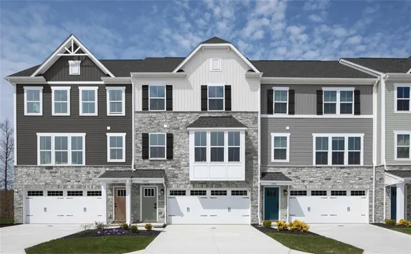 $379,990 | 152 Ironwood Street, Zelienople, PA 16063