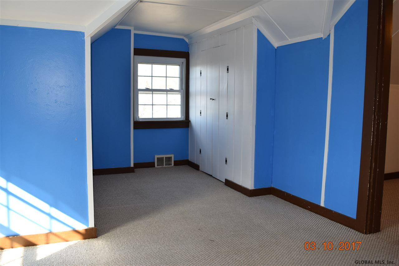 27 Latham Ridge Road Colonie, NY 12110 - Photo 14 of 24 Photo 14