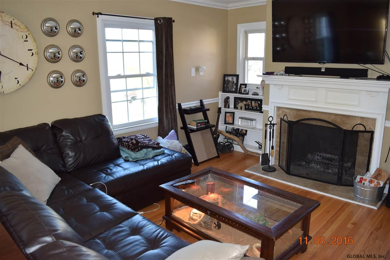 27 Latham Ridge Road Colonie, NY 12110 - Photo 7 of 24 Photo 7