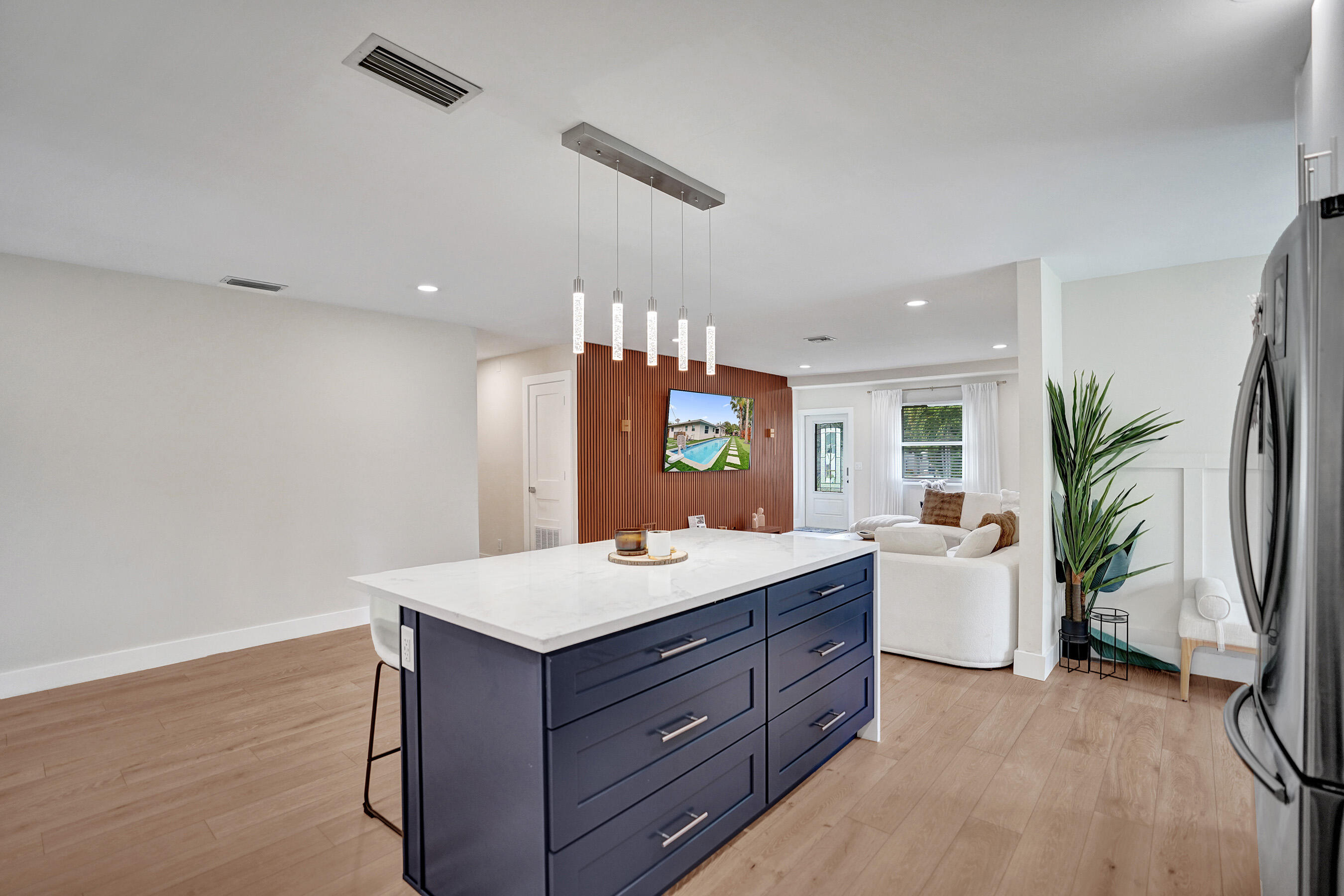 3268 Sapphire Road Lake Worth, FL 33462 - Photo 14 of 52 14