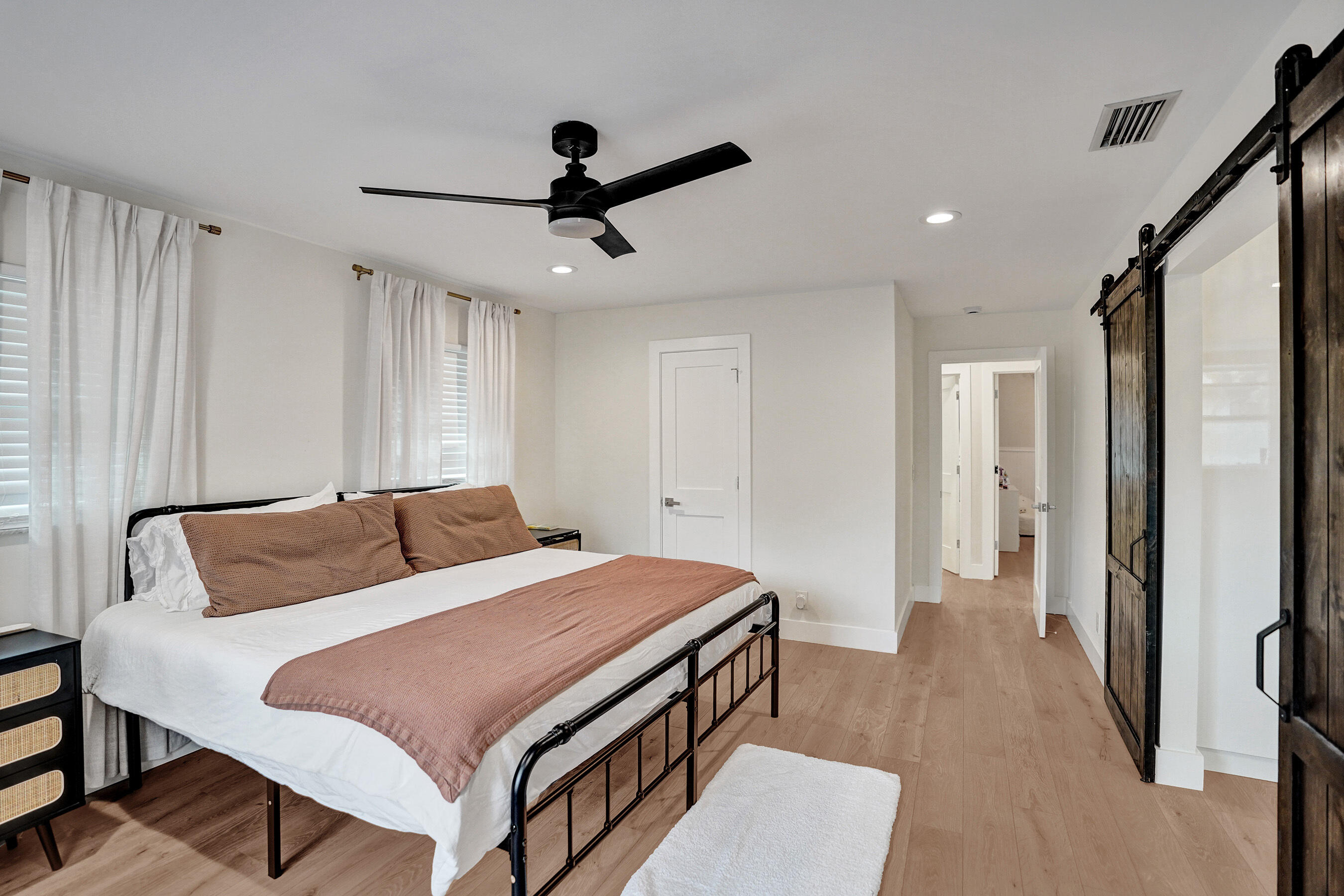 3268 Sapphire Road Lake Worth, FL 33462 - Photo 17 of 52 17