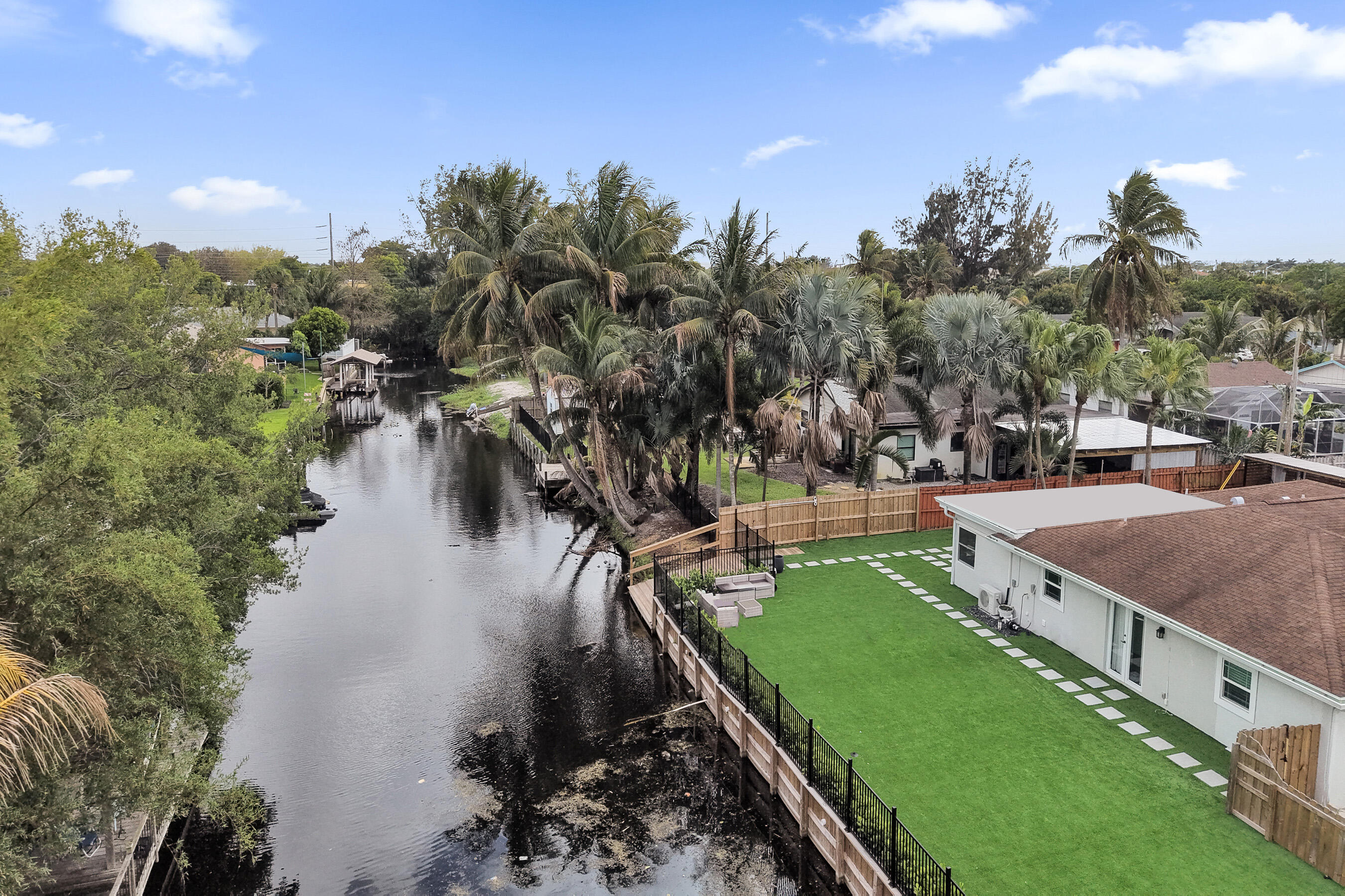 3268 Sapphire Road Lake Worth, FL 33462 - Photo 44 of 52 44