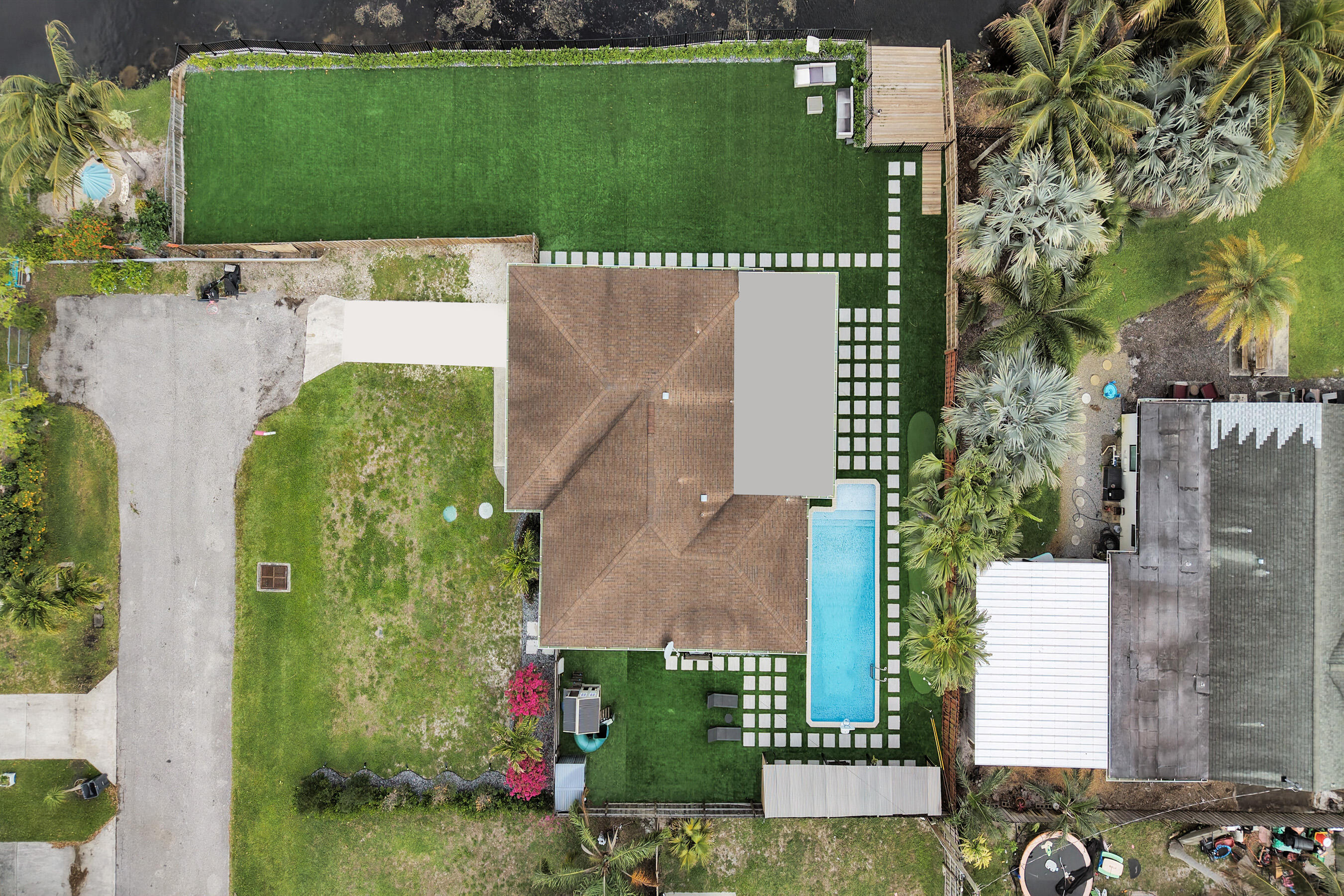 3268 Sapphire Road Lake Worth, FL 33462 - Photo 46 of 52 46