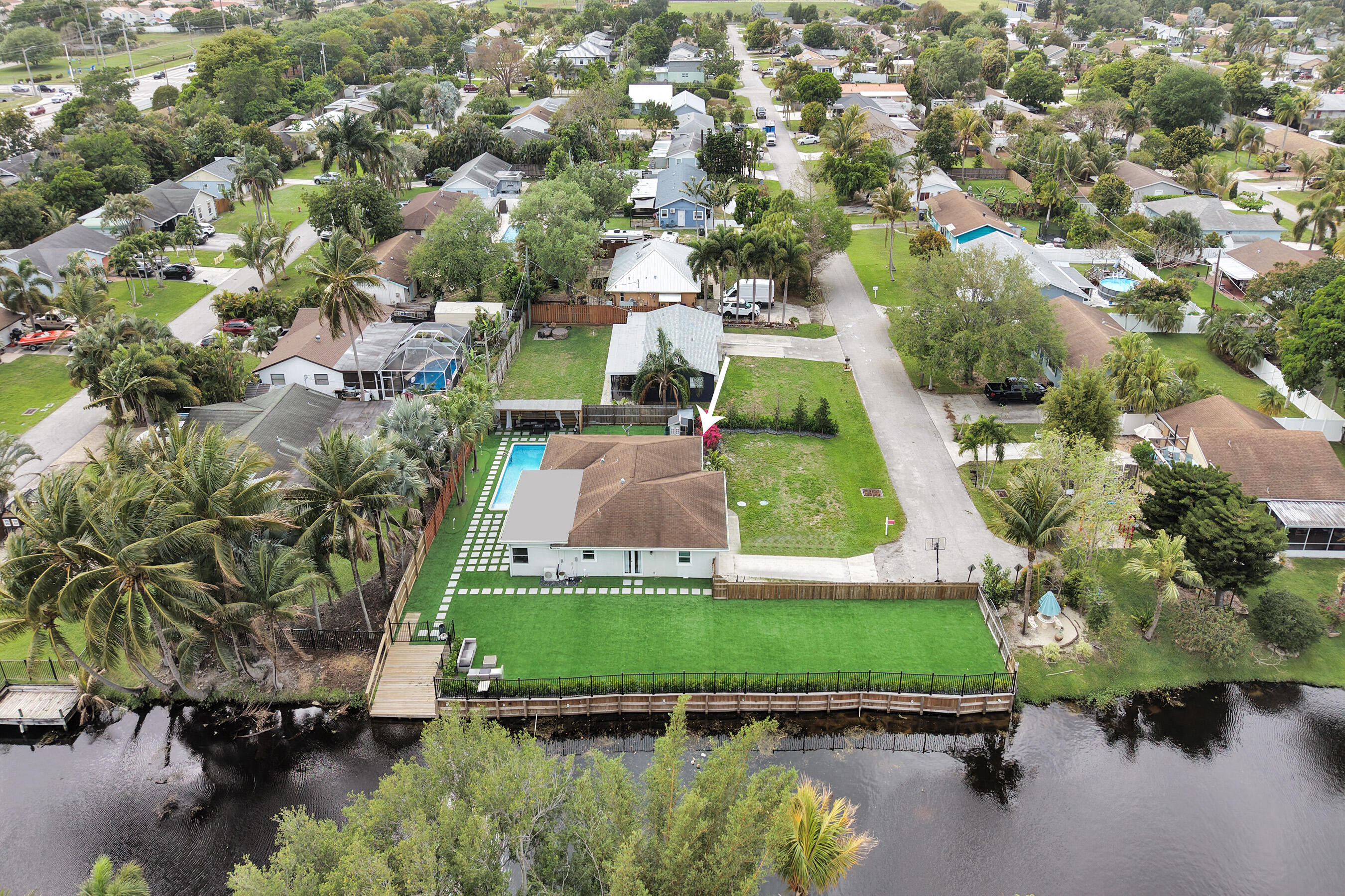 3268 Sapphire Road Lake Worth, FL 33462 - Photo 48 of 52 48