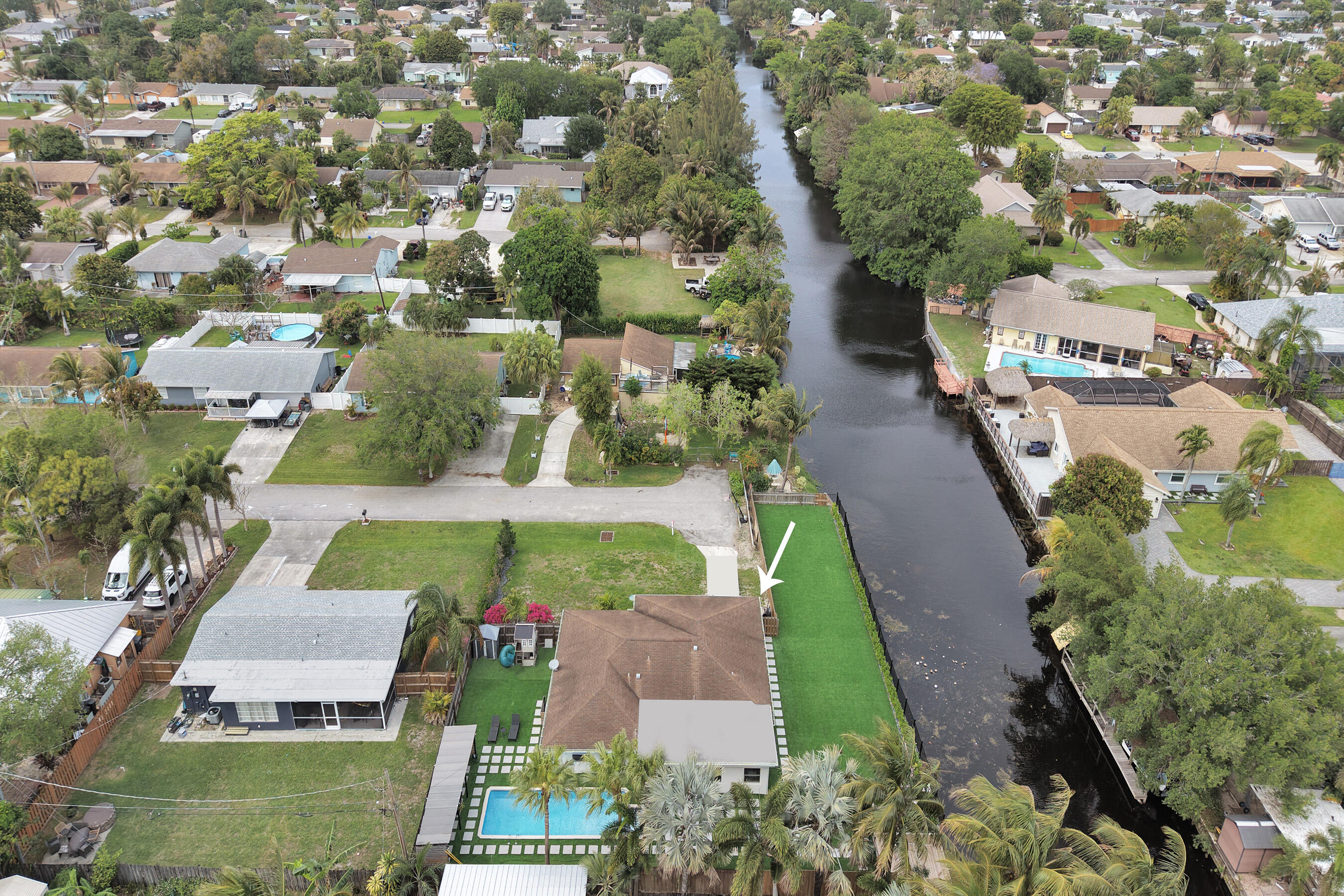 3268 Sapphire Road Lake Worth, FL 33462 - Photo 49 of 52 49