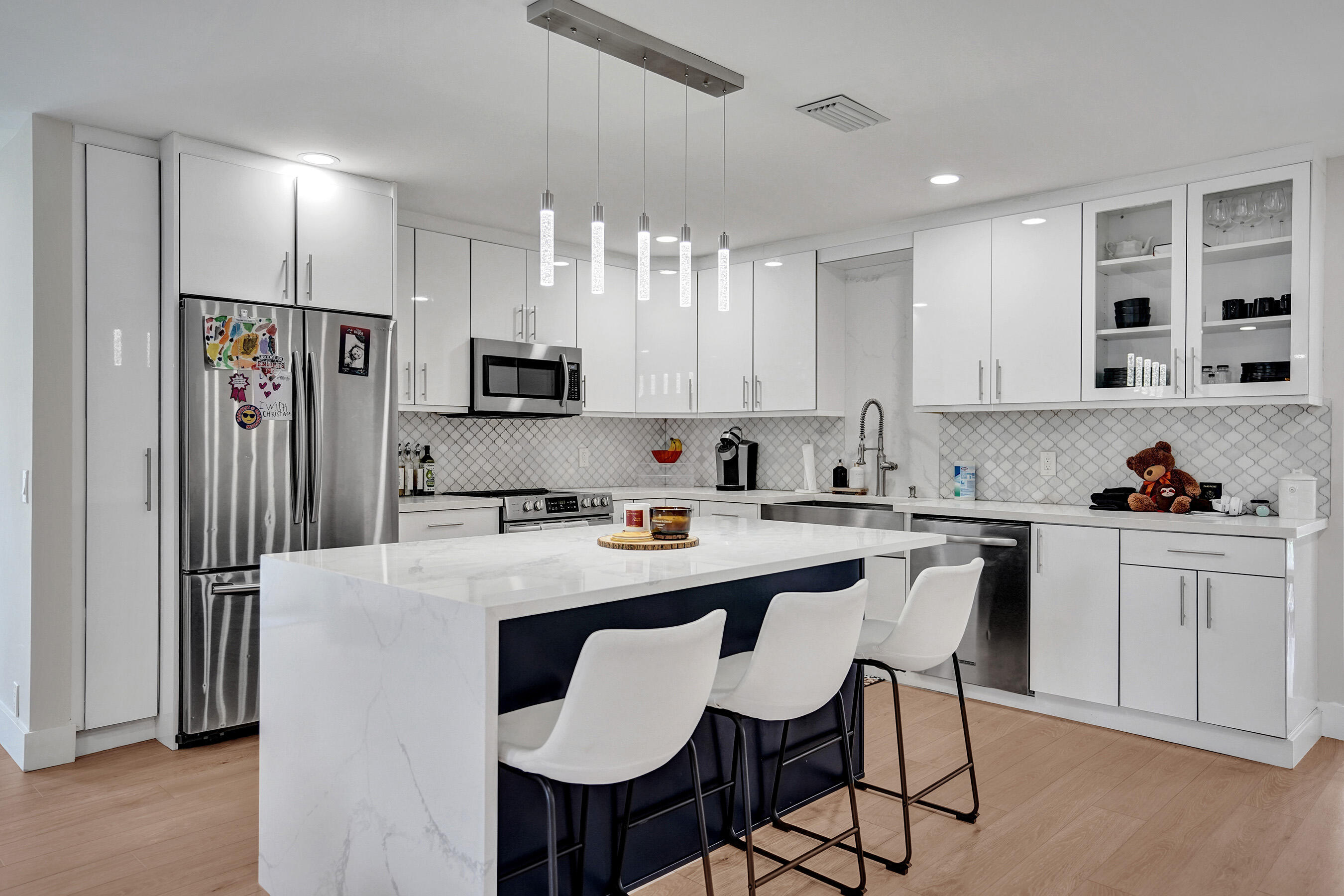 3268 Sapphire Road Lake Worth, FL 33462 - Photo 6 of 52 6