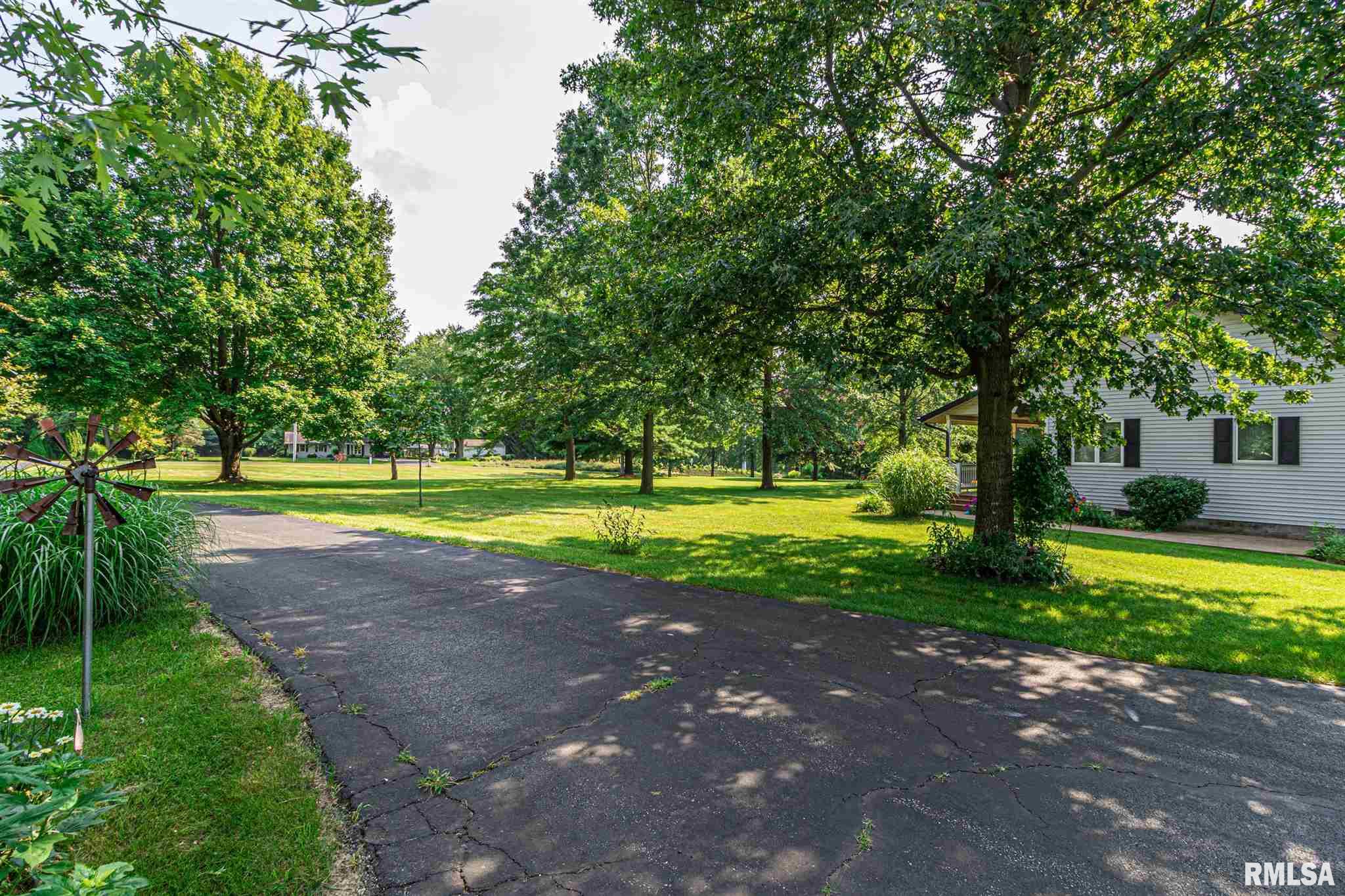 17116 Red Shale Hill Road Pekin, IL 61554 - Photo 12 of 12