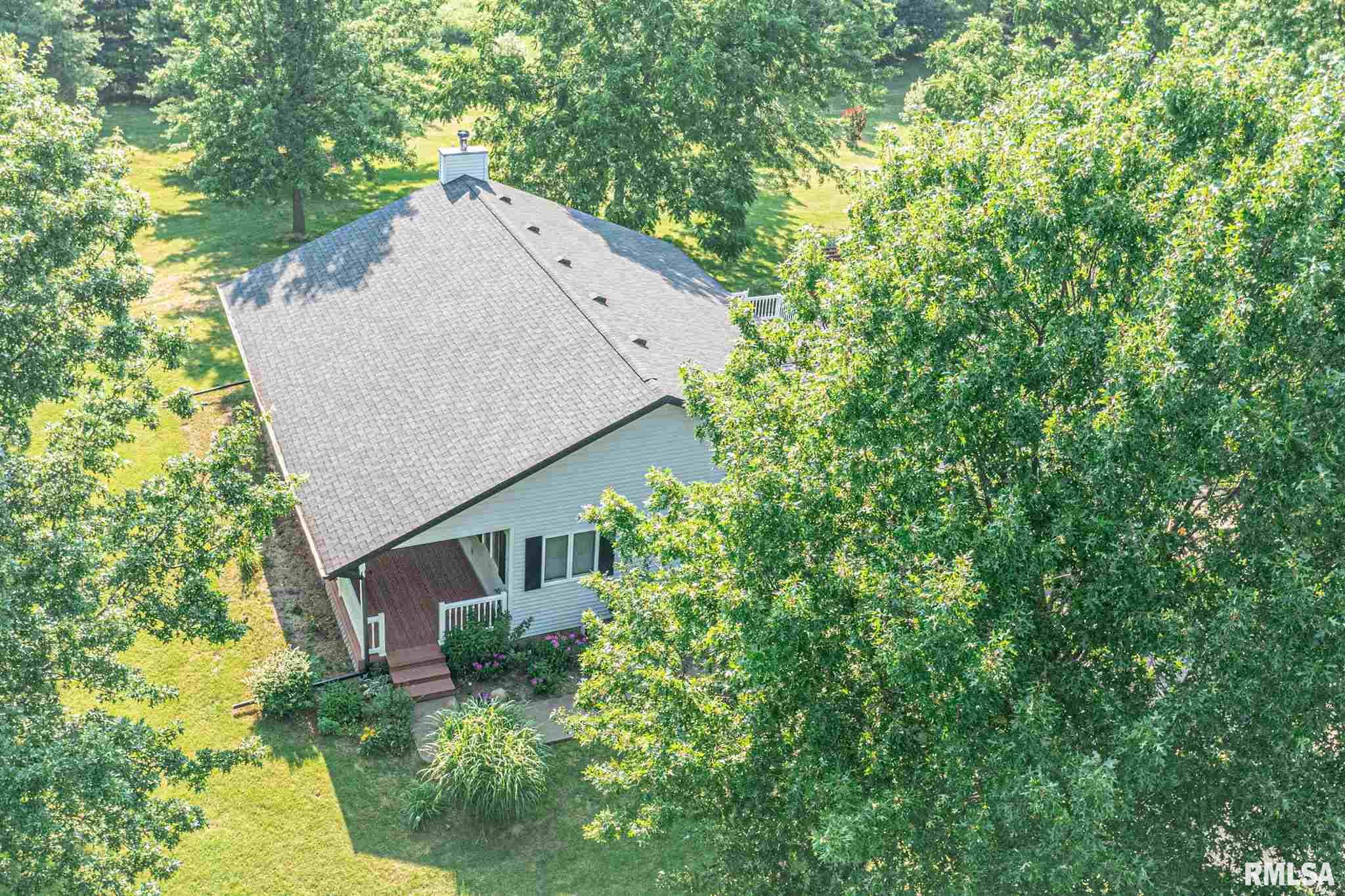17116 Red Shale Hill Road Pekin, IL 61554 - Photo 5 of 12