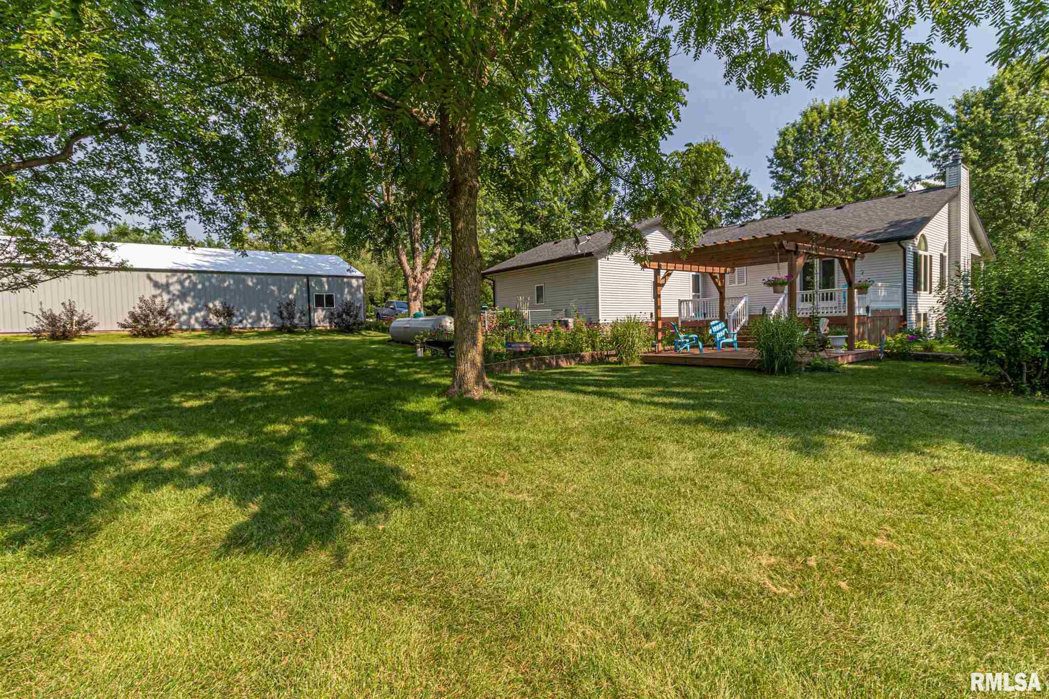 17116 Red Shale Hill Road Pekin, IL 61554 - Photo 10 of 12