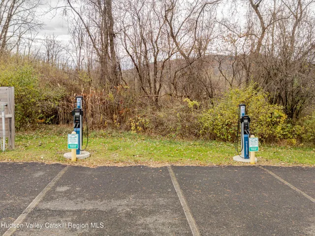 a view of a livingroom with a furniture
