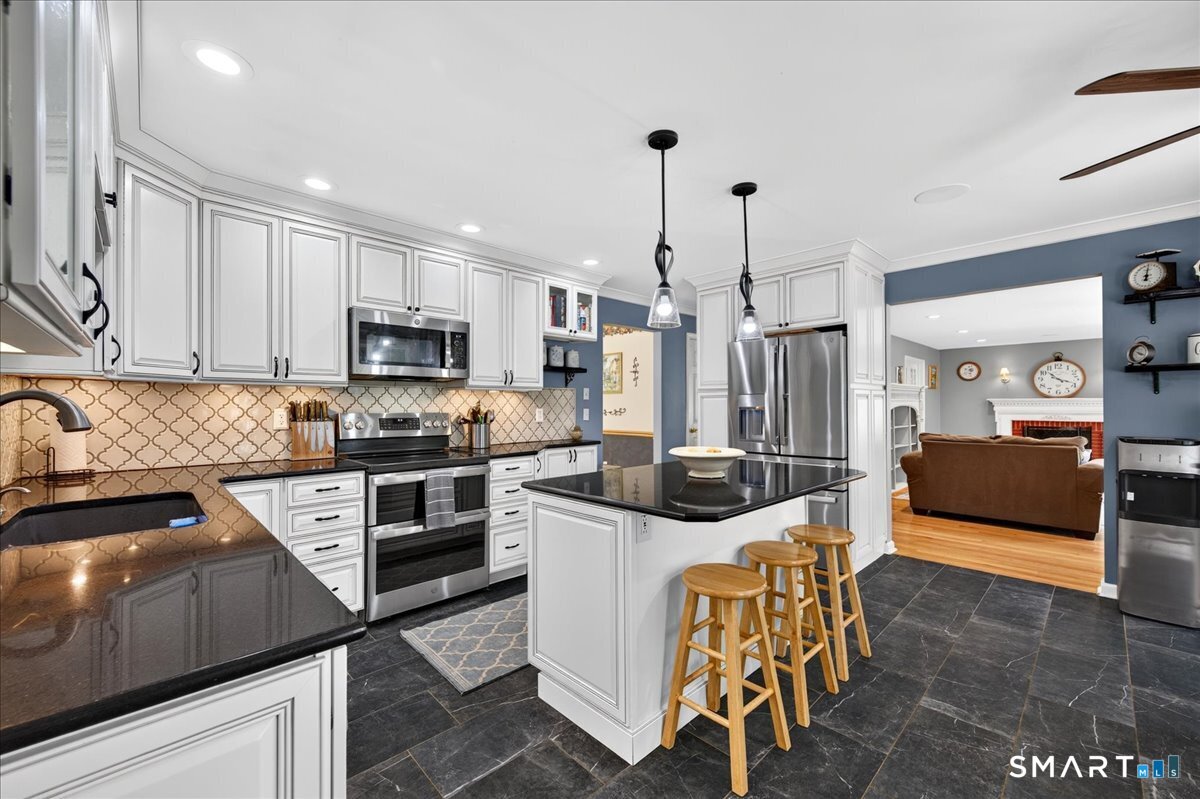 692 Cook Hill Road Killingly, CT 06239 - Photo 10 of 31 Gallery Image 10