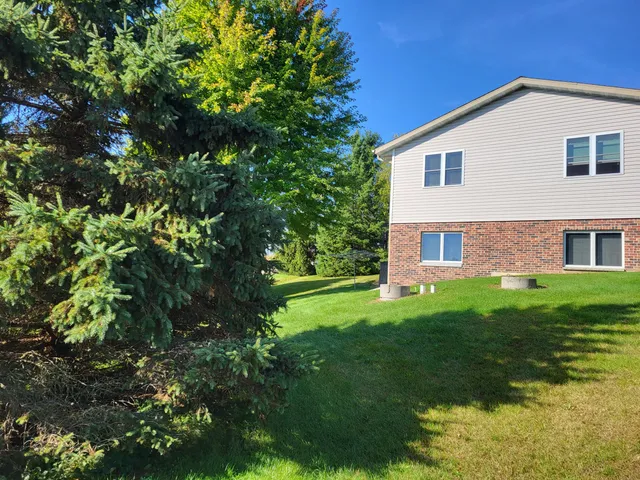 $419,500 | 9396 Boltonville Road, Farmington, WI 53040