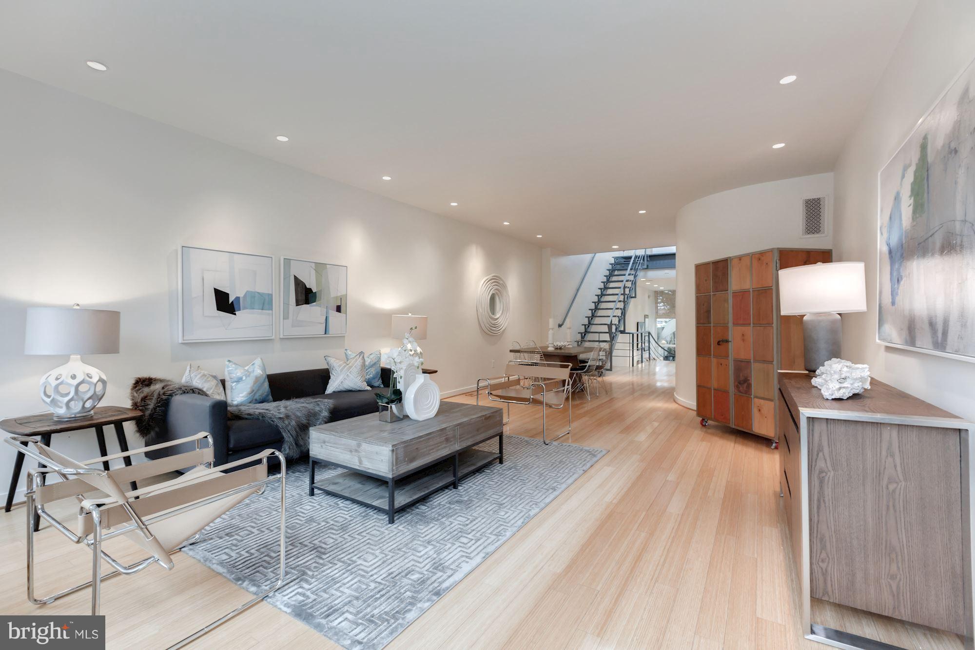 3541 S Street Northwest Washington, DC 20007 - Photo 2 of 29 Light, air & flow