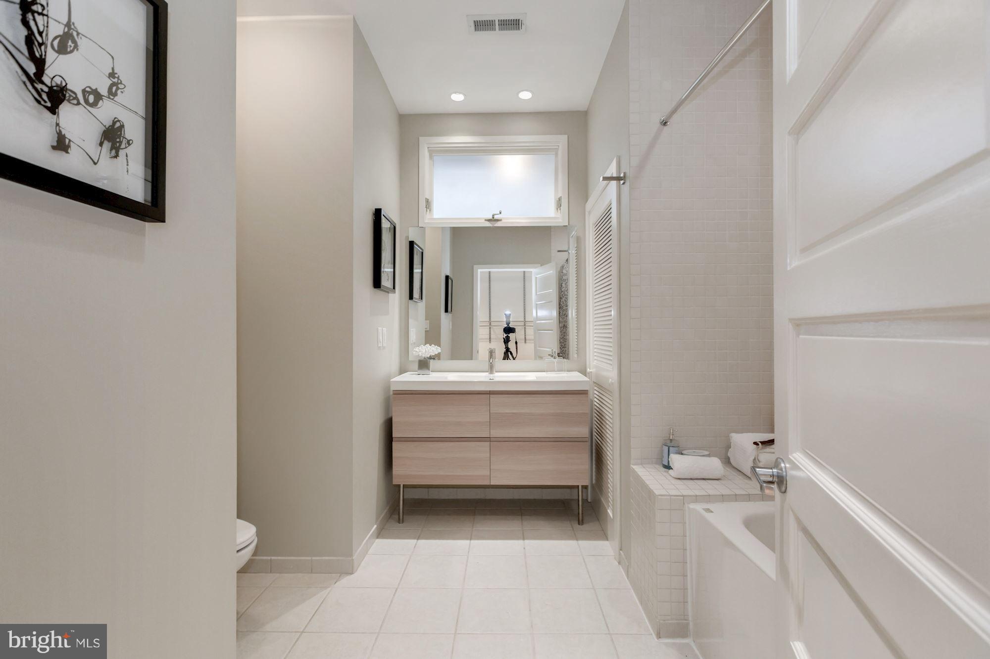 3541 S Street Northwest Washington, DC 20007 - Photo 12 of 29 Bath (Master)
