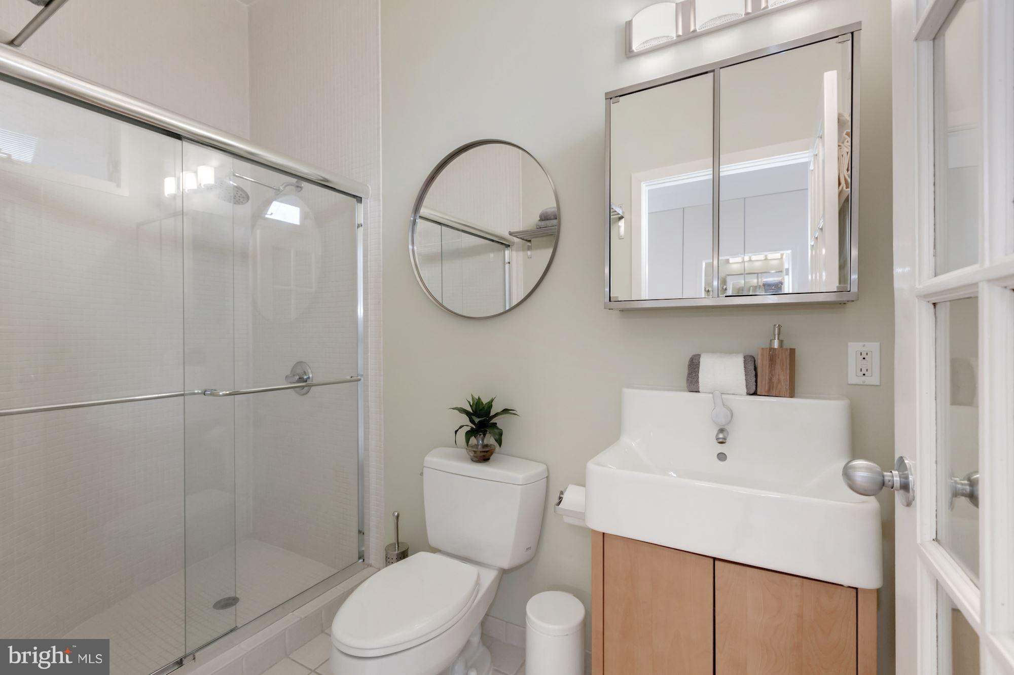 3541 S Street Northwest Washington, DC 20007 - Photo 20 of 29 3rd bedroom full bath