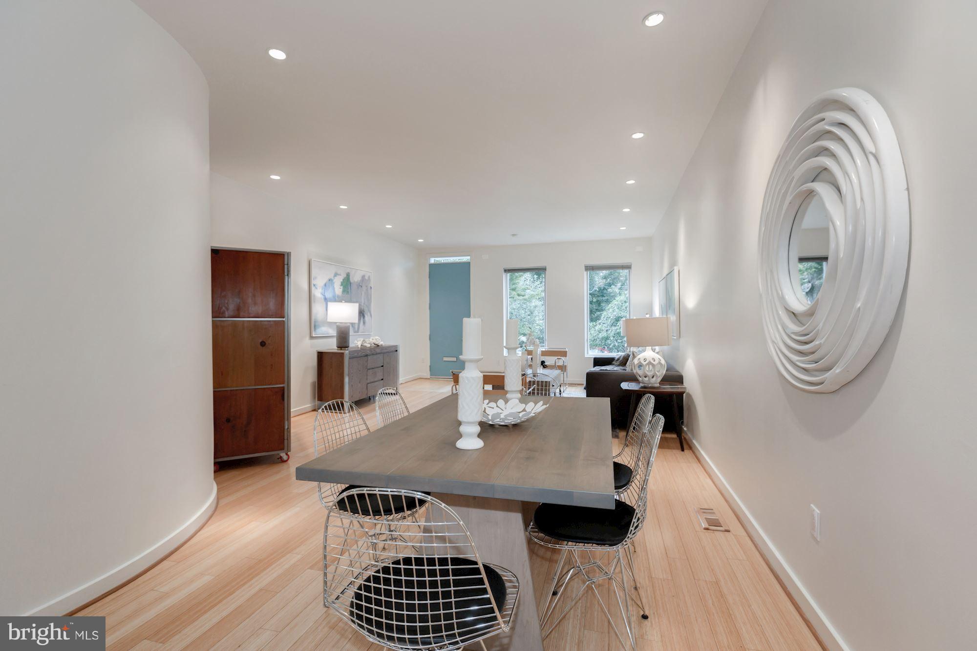 3541 S Street Northwest Washington, DC 20007 - Photo 3 of 29 Undulating walls