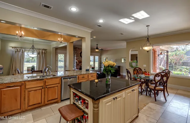 $640,000 | 132 Woodlands Glen Circle, Brandon, MS 39047