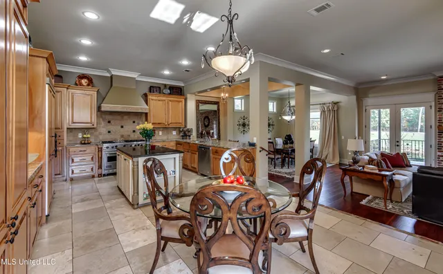 $640,000 | 132 Woodlands Glen Circle, Brandon, MS 39047