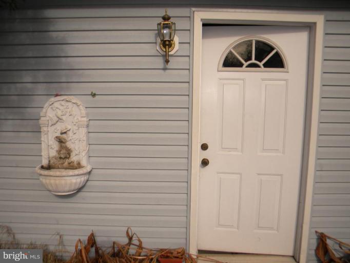 1830 Cedar Road Pasadena, MD 21122 - Photo 20 of 28 Workshoppool storage