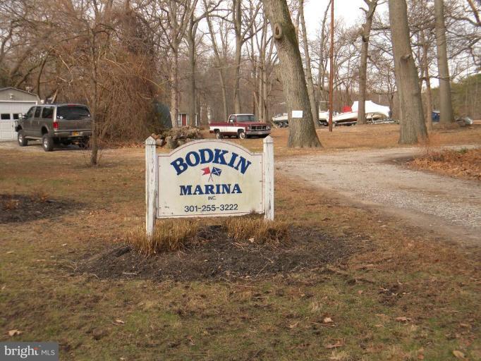 1830 Cedar Road Pasadena, MD 21122 - Photo 21 of 28 Bodkin Marina is two doors down!