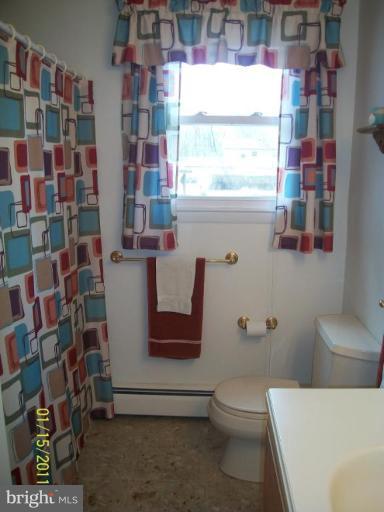 1830 Cedar Road Pasadena, MD 21122 - Photo 27 of 28 One LARGE BATH WITH TUB AND SHOWER!