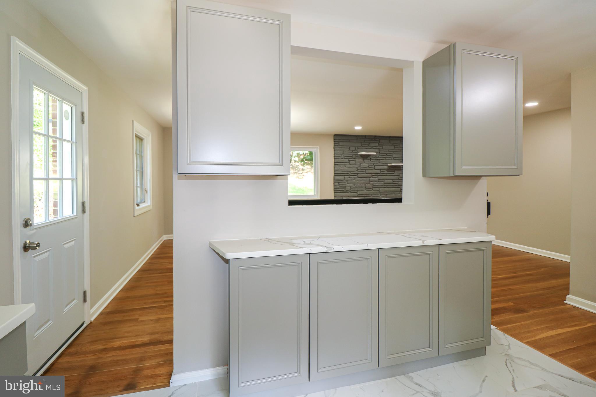 10413 Royal Road Silver Spring, MD 20903 - Photo 6 of 36 Around to the side entrance