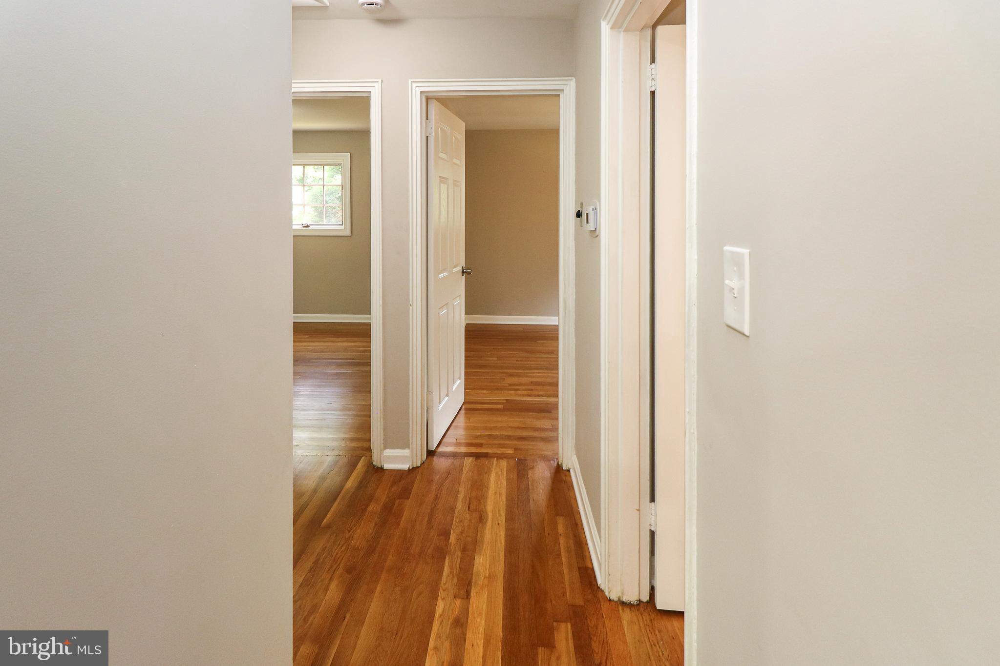 10413 Royal Road Silver Spring, MD 20903 - Photo 9 of 36 turn right around into sleeping quarters