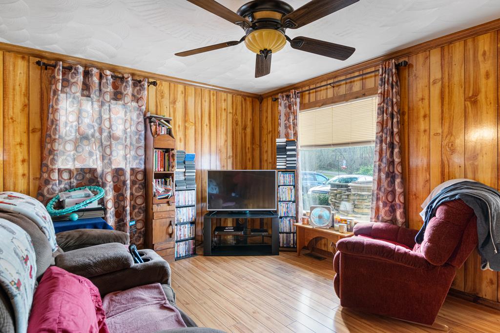 1644 Rickey Road Max Meadows, VA 24360 - Photo 22 of 48 Gallery Image 22