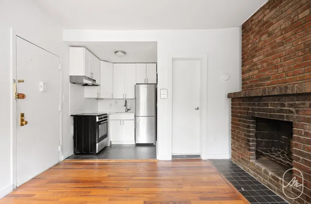 $3,500 | 348 West 21st Street, Unit 4F | Chelsea