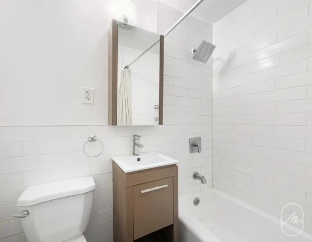 $3,500 | 348 West 21st Street, Unit 4F | Chelsea