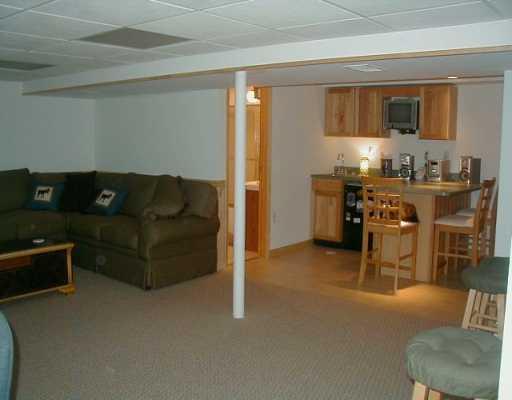 276 McClane Farm Road Washington, PA 15301 - Photo 5 of 8 Den/Family/Great Room.