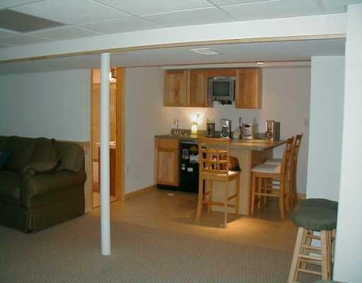 276 McClane Farm Road Washington, PA 15301 - Photo 6 of 8 Den/Family/Great Room.
