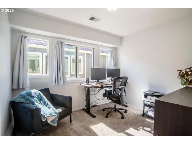 $450,000 | 9809 North Exeter Avenue, Portland, OR 97203