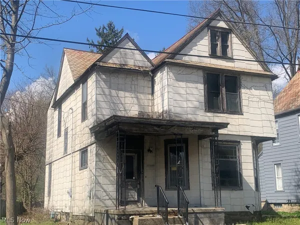 636 East Perry Street, Salem, OH 44460