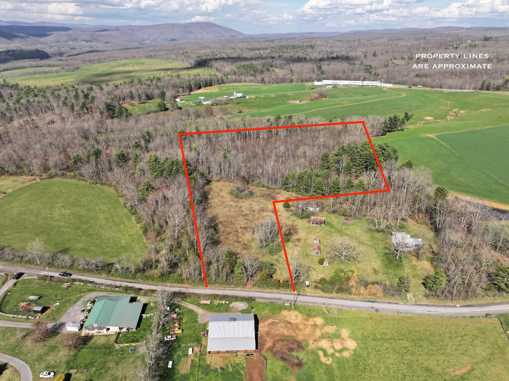 4194 Slab Camp Road Renick, WV 24966 - Photo 2 of 22 Gallery Image 2