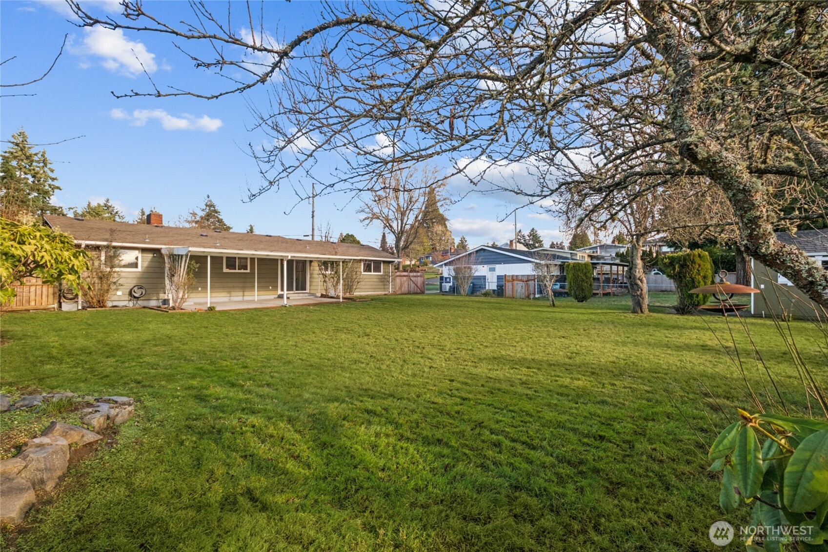 7410 22nd Street West Tacoma, WA 98466 - Photo 22 of 26