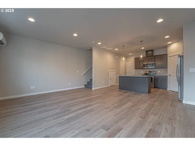 $499,900 | 4924 Northeast 2nd Court, Vancouver, WA 98663