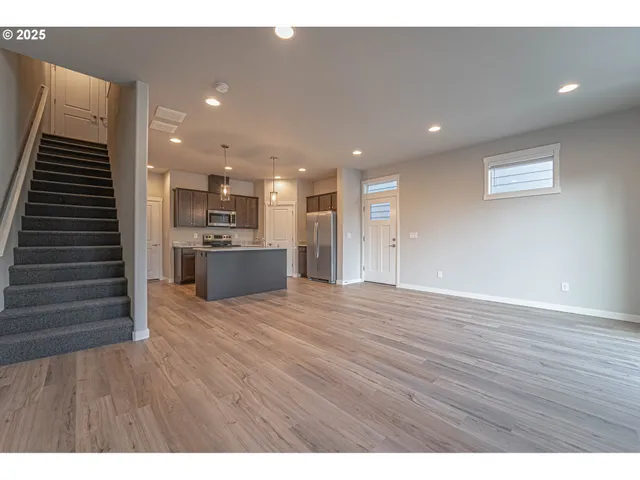 $499,900 | 4924 Northeast 2nd Court, Vancouver, WA 98663