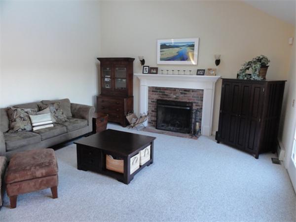 106 Broad Meadow Road Groton, MA 01450 - Photo 8 of 25 Gallery Image 8