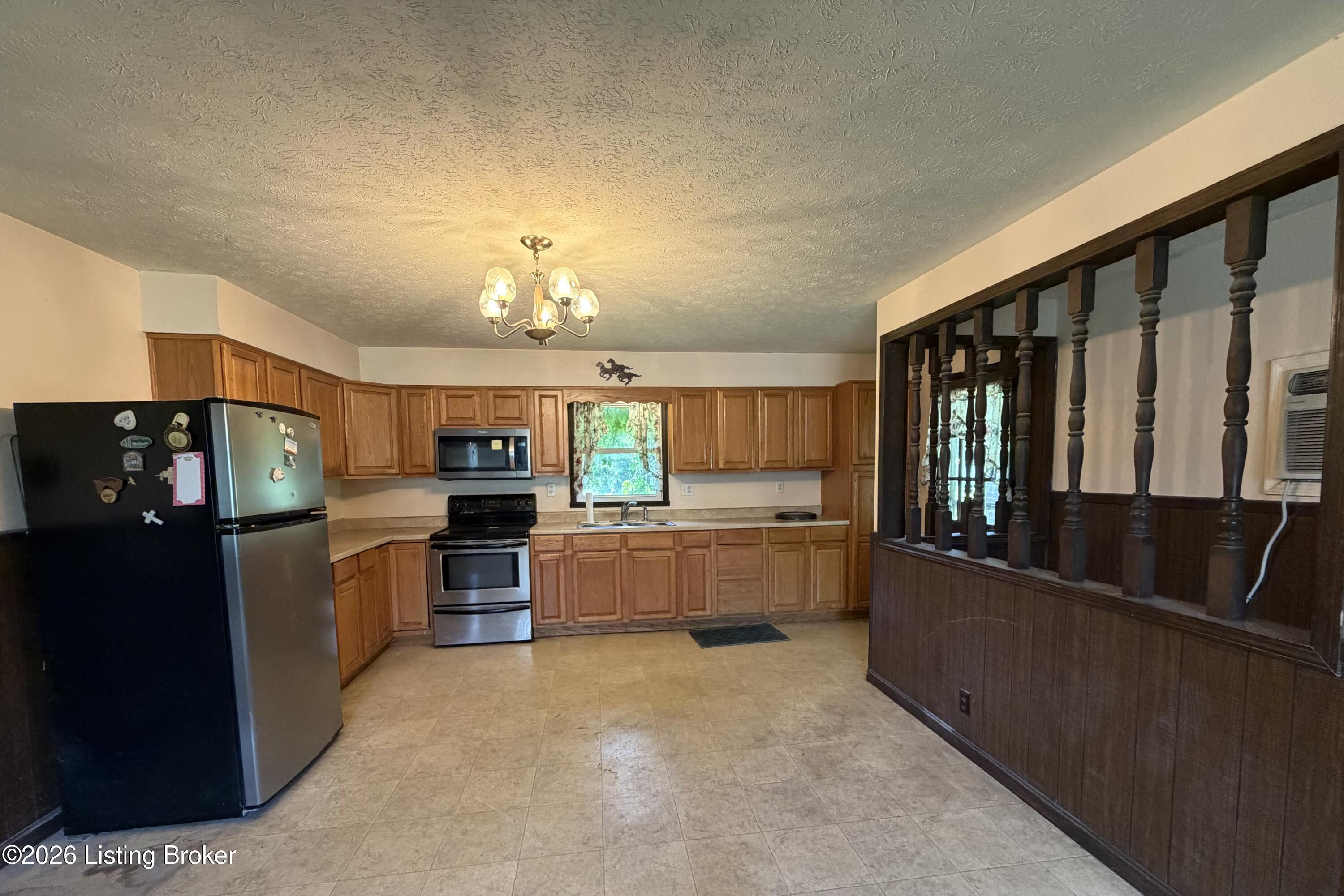 1632 Boston Road Bardstown, KY 40004 - Photo 8 of 25 IMG_0581