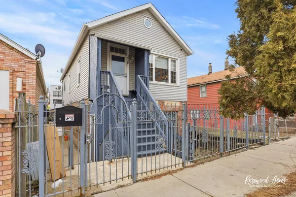 $530,000 | 1920 South Sangamon Street, Chicago, IL 60608