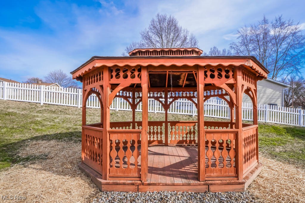 3669 Rolling Ridge Road Northeast Canton, OH 44721 - Photo 31 of 38 Gazebo