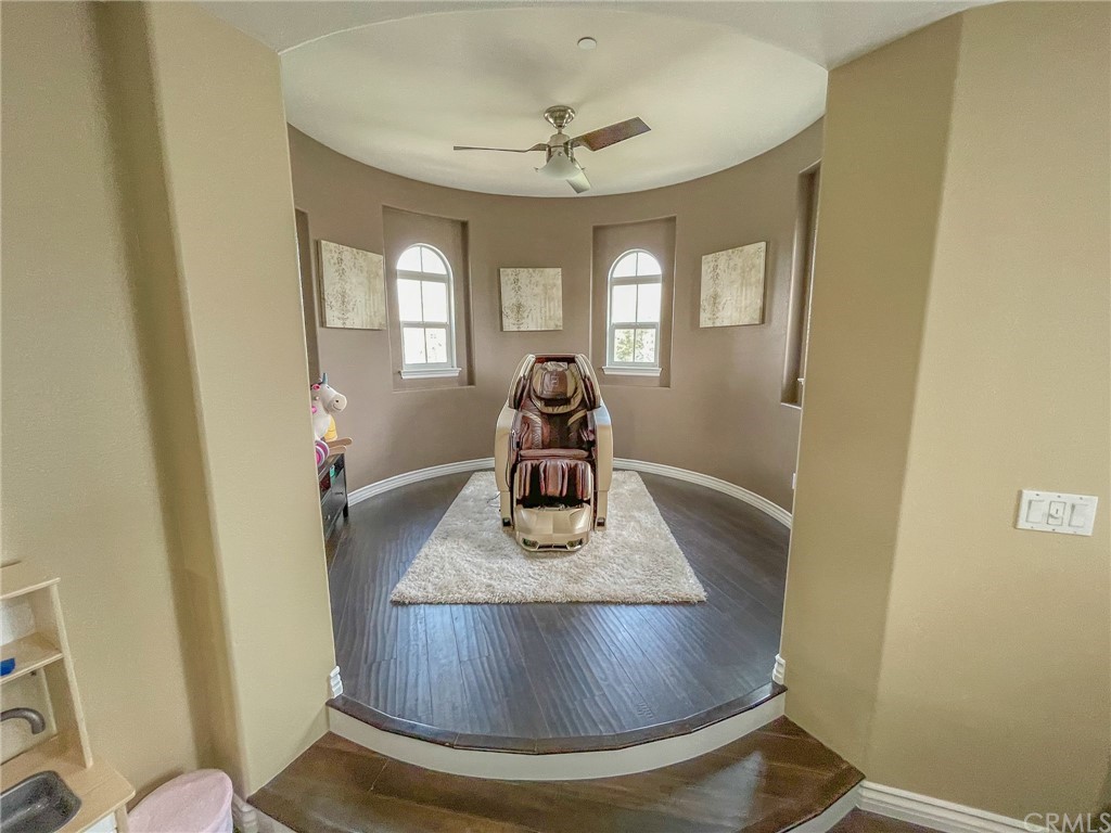 5381 Campania Way Fontana, CA 92336 - Photo 28 of 45 a view of a livingroom with furniture and window