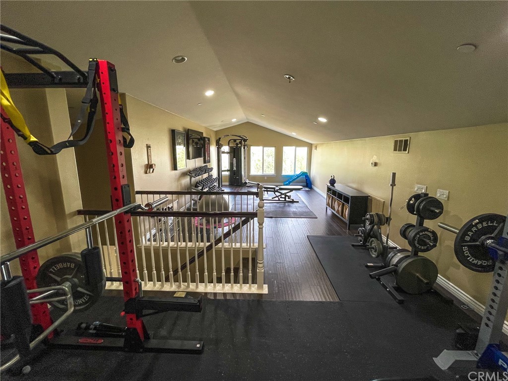 5381 Campania Way Fontana, CA 92336 - Photo 44 of 45 a view of a room with gym equipment